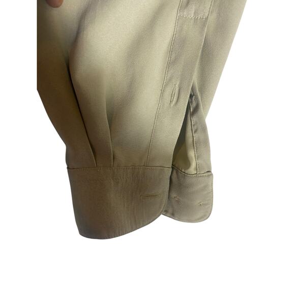 Men's Firethorn Silver Casual Two Pocket Beige Button Down Size Medium - Picture 4 of 7